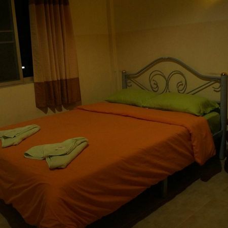 Tanyahouse Hotel Chiang Rai Exterior foto